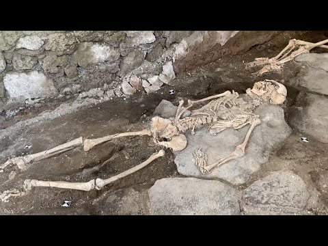 Penggalian Pompeii Mengungkap Tiga Kerangka Baru