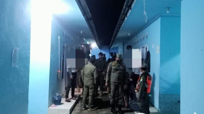 Kos-Kosan Dirazia,13 Pasangan Mesum Digelandang Kos-Kosan Dirazia,13 Pasangan Mesum Digelandang