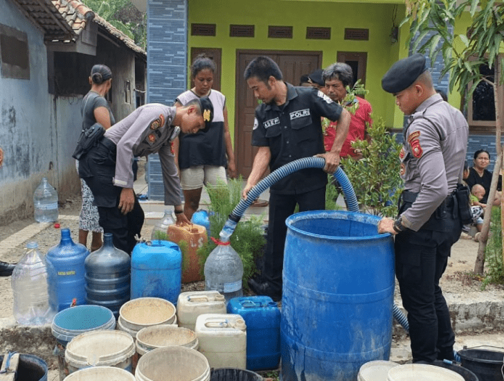 Dampak Kemarau Meluas, Warga Kesulitan Air Bersih