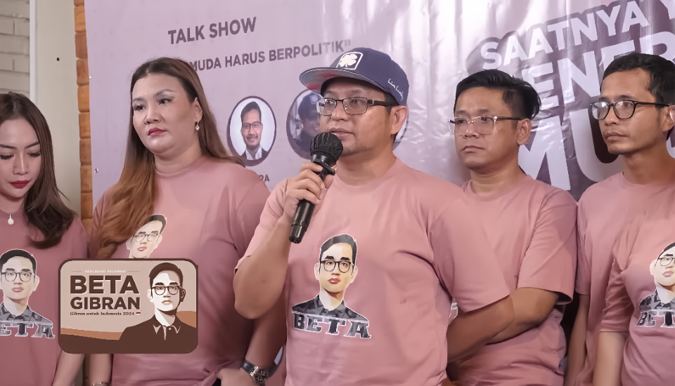 Ketum Beta Gibran Deklarasi Dukungan Untuk Aceng Sunanto Ketum Beta Gibran Deklarasi Dukungan Untuk Aceng Sunanto