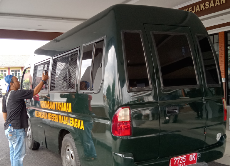 Korupsi Bukan Hanya Soal Kerugian Negara Korupsi Bukan Hanya Soal Kerugian Negara