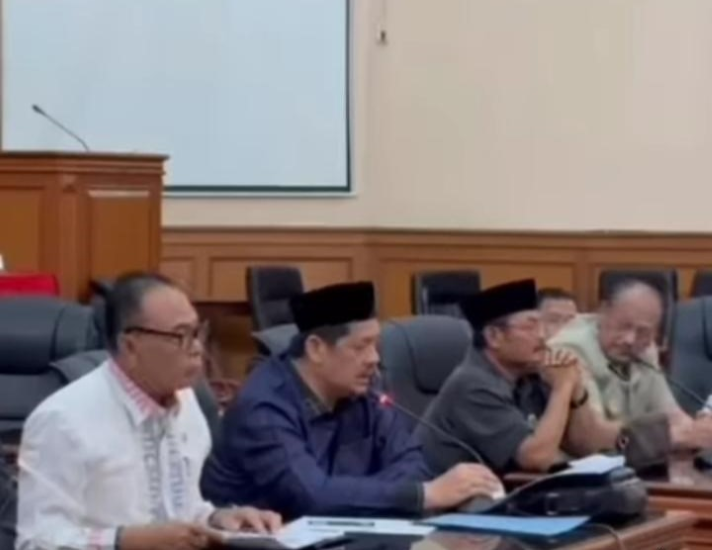 DPRD Minta Bupati Majalengka Tutup PT Nan Xiong Ligung DPRD Minta Bupati Majalengka Tutup PT Nan Xiong Ligung