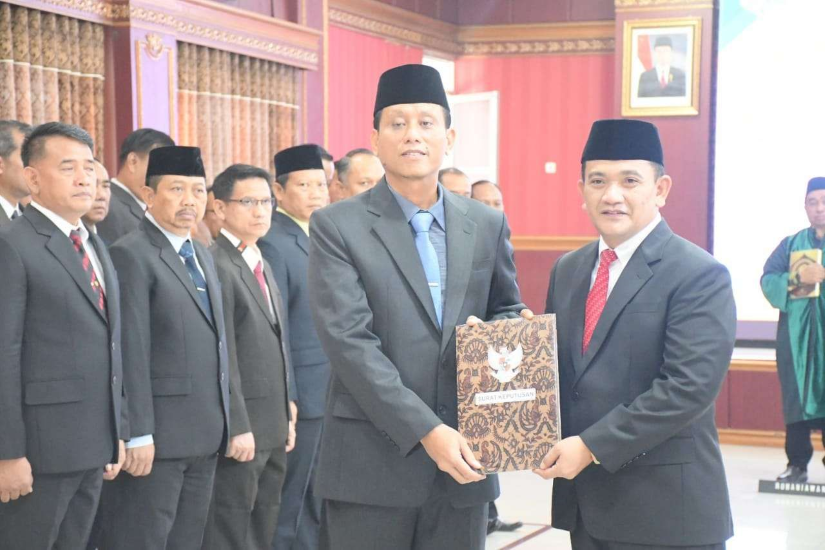 Aeron Randi Akan Dikukuhkan Sebagai Sekda Majalengka Aeron Randi Akan Dikukuhkan Sebagai Sekda Majalengka