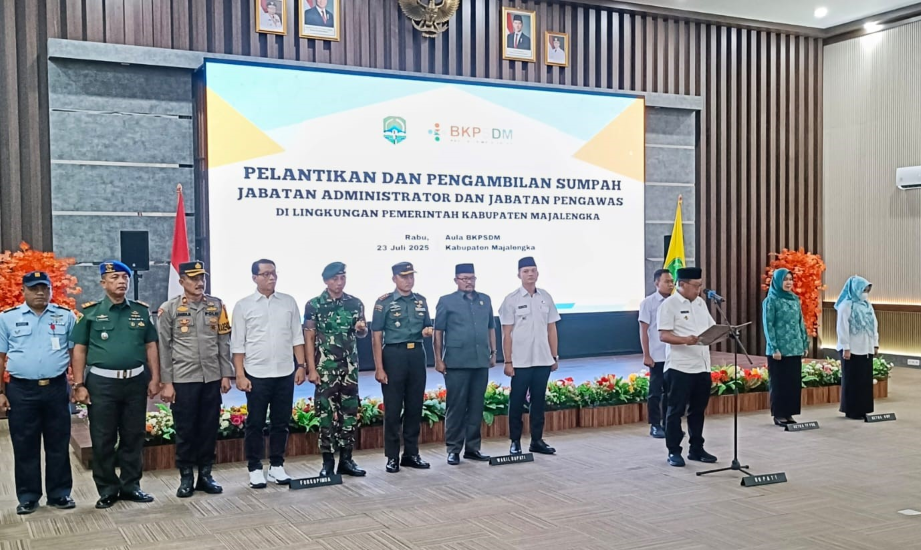 Gerbong Mutasi Bergerak Lagi, Bupati Rotasi Ratusan Pejabat Gerbong Mutasi Bergerak Lagi, Bupati Rotasi Ratusan Pejabat